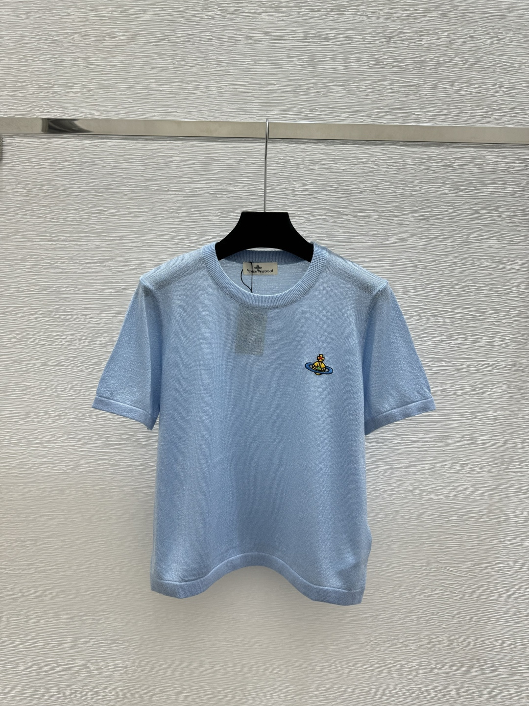 🆕VI家🆕 春夏新款 纯色简约圆领针织短袖颜色：杏色 蓝色 黑色尺码：36.38.40