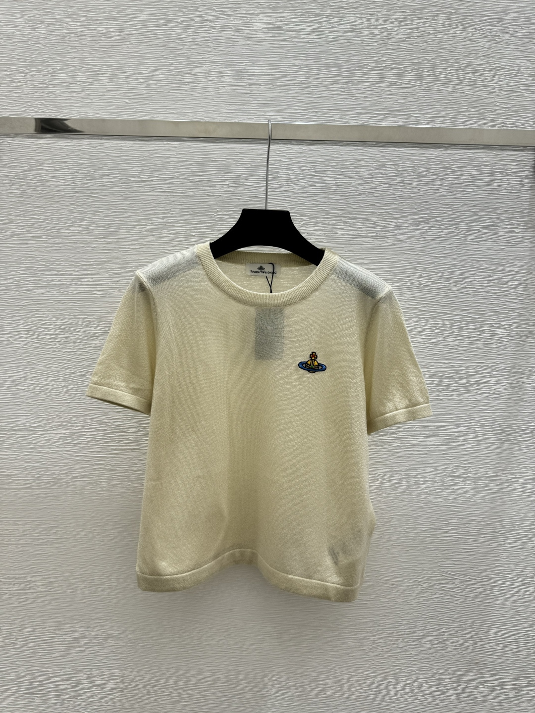 🆕VI家🆕 春夏新款 纯色简约圆领针织短袖颜色：杏色 蓝色 黑色尺码：36.38.40