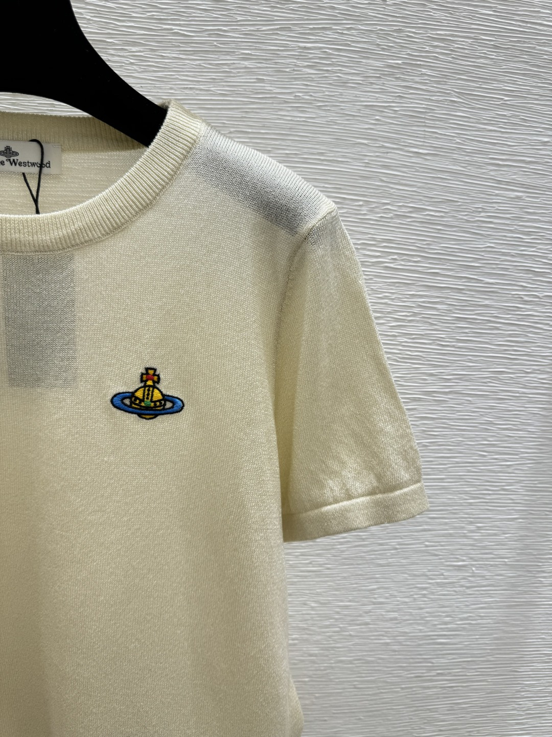 🆕VI家🆕 春夏新款 纯色简约圆领针织短袖颜色：杏色 蓝色 黑色尺码：36.38.40