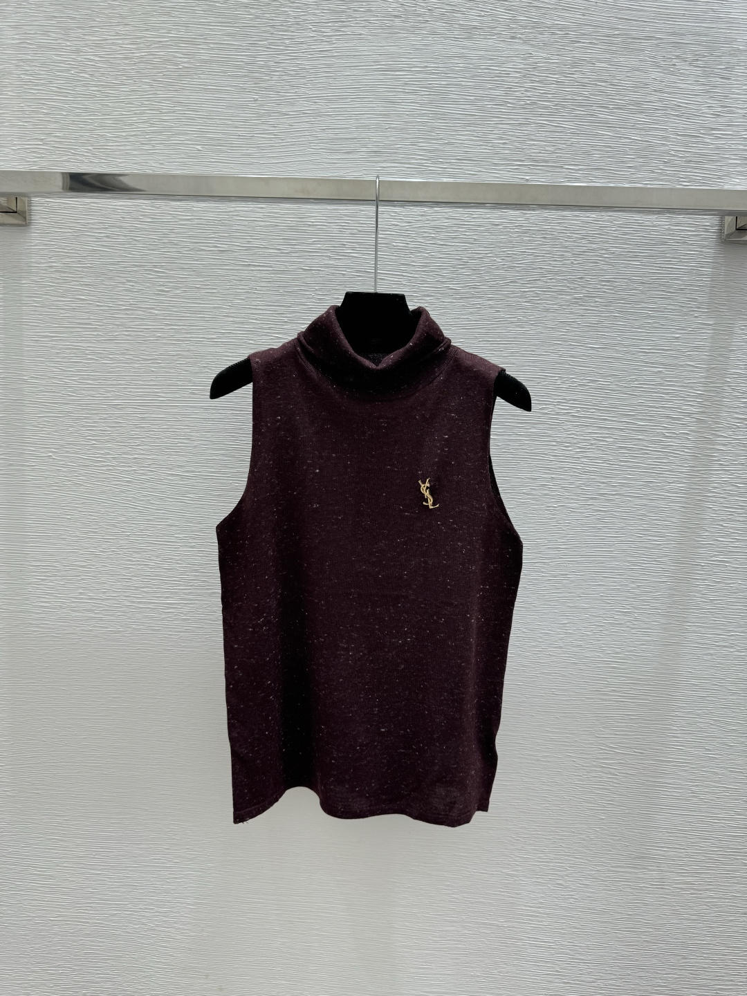 🆕Y家🆕 春夏新款 纯色简约高领针织背心颜色：浅灰 红色 深灰尺码：36.38.40