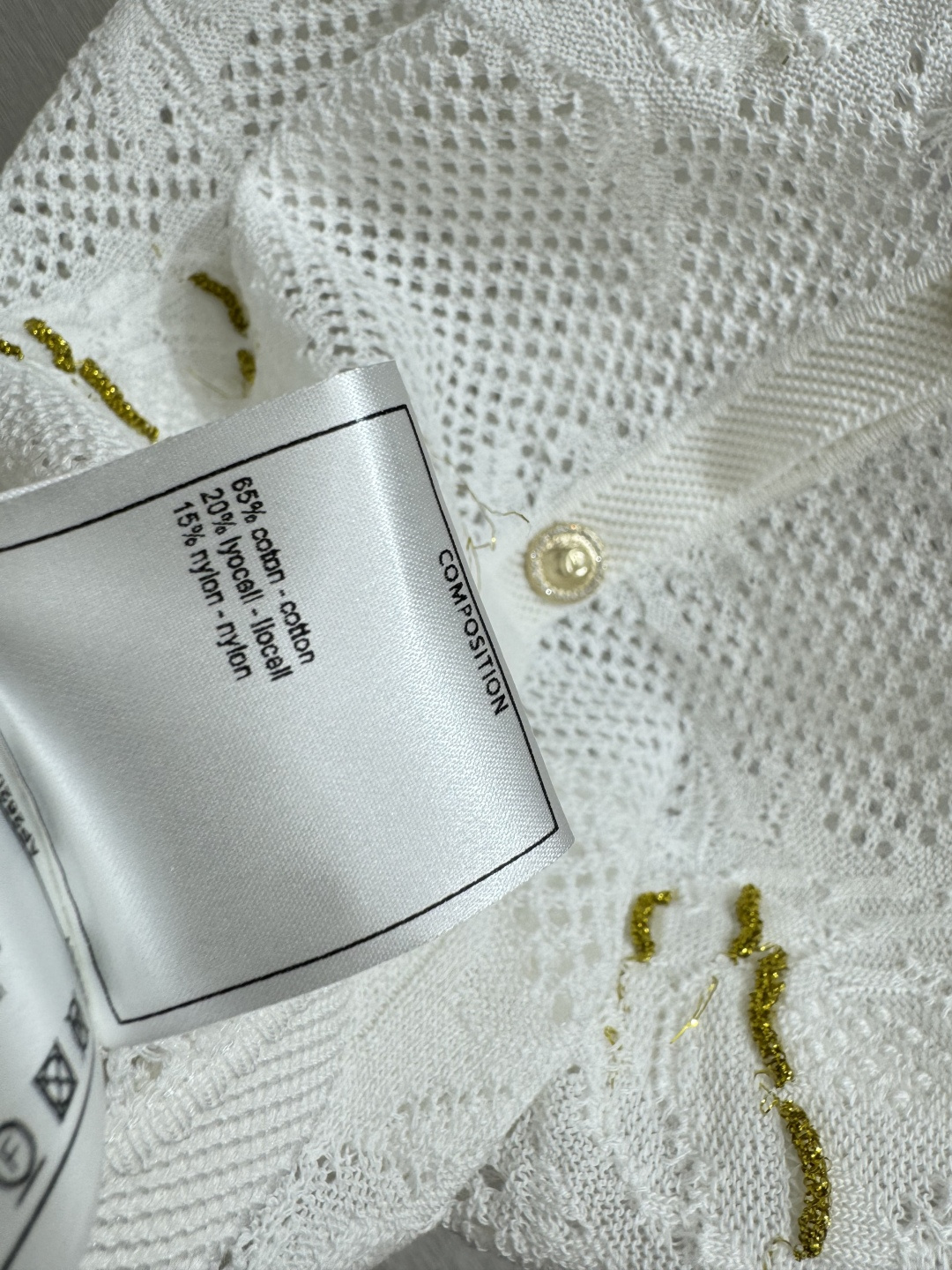 🆕CH家🆕 春夏新款 纯色山茶花镂空圆领针织短袖开衫颜色：白色 粉色 蓝色 宝蓝尺码：36.38.40