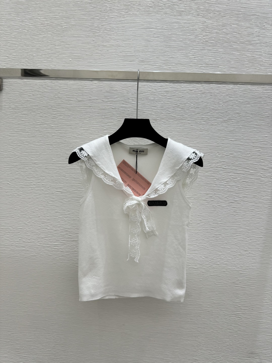 🆕M家🆕 春夏新款 纯色花边海军领针织背心颜色：白色尺码：36.38.40