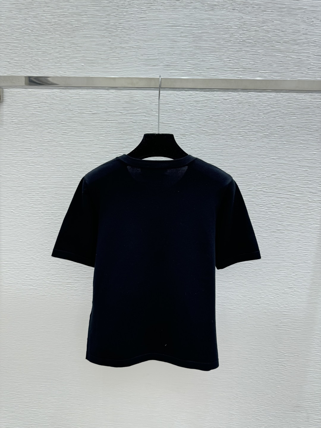 🆕克家🆕 春夏新款 纯色简约圆领针织短袖颜色：白色 黑色尺码：36.38.40