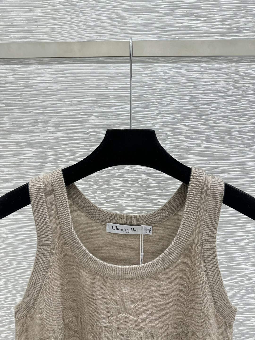 Dior D家 春夏新款 纯色五角星字母圆领针织背心