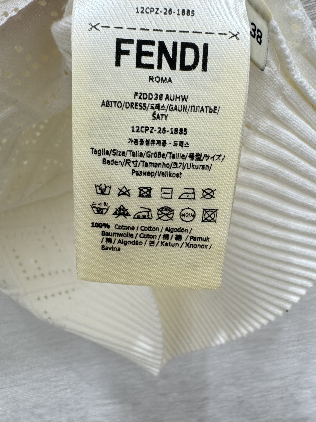 Fendi F家 春夏新款 撞色字母镂空翻领针织短袖