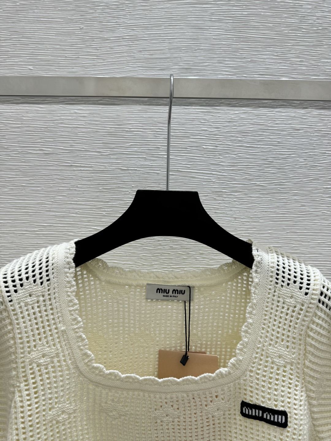 🆕M家🆕 春夏新款 纯色简约镂空圆领针织短袖颜色：白色尺码：36.38.40