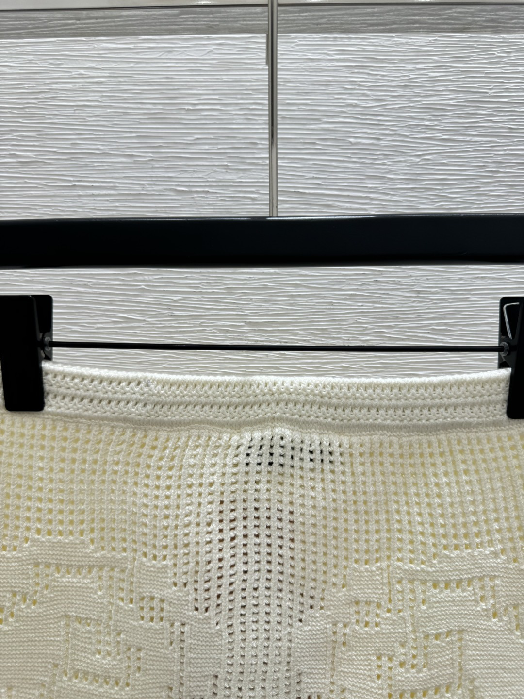 🆕M家🆕 春夏新款 纯色镂空简约针织半裙颜色：白色尺码：36.38.40