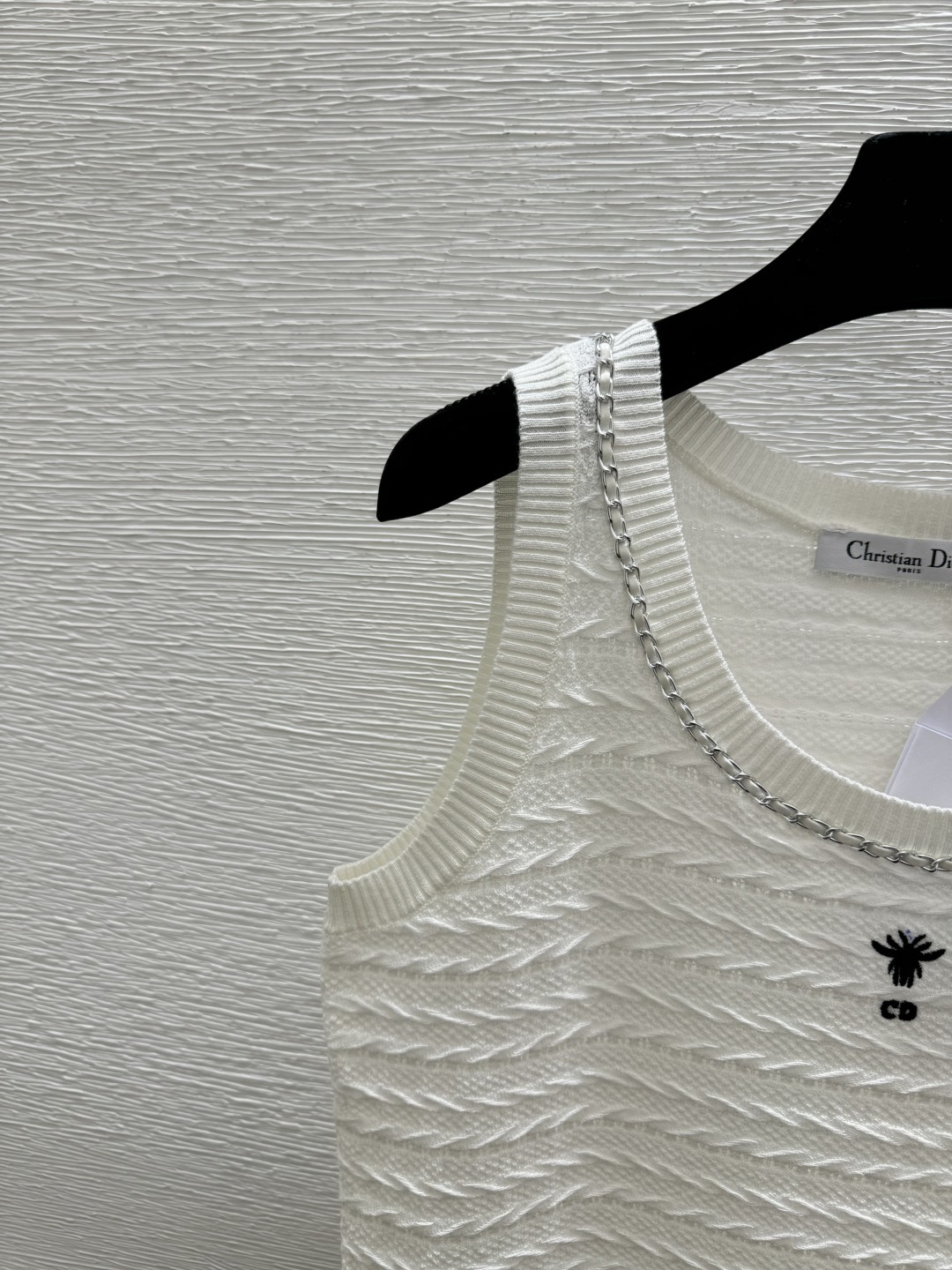 🆕D家🆕 春夏新款 纯色链条圆领针织背心颜色：白色 尺码：36.38.40