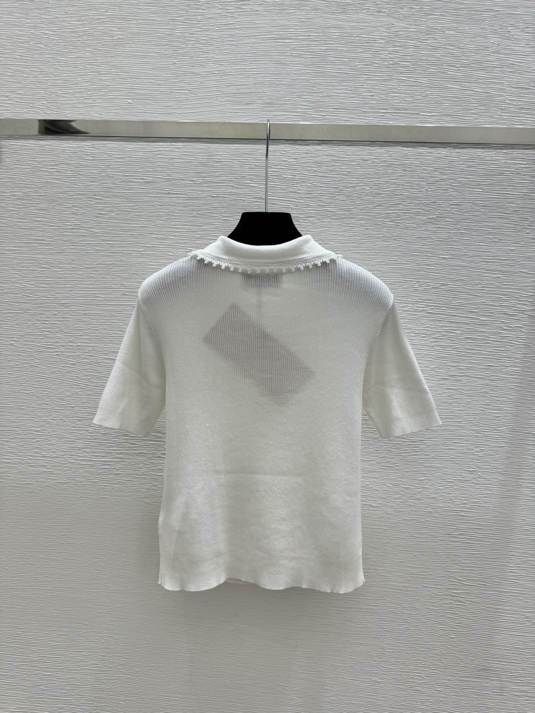 🆕M家🆕 春夏新款 纯色蕾丝花边翻领针织短袖开衫颜色：白色 宝蓝尺码：36.38.40