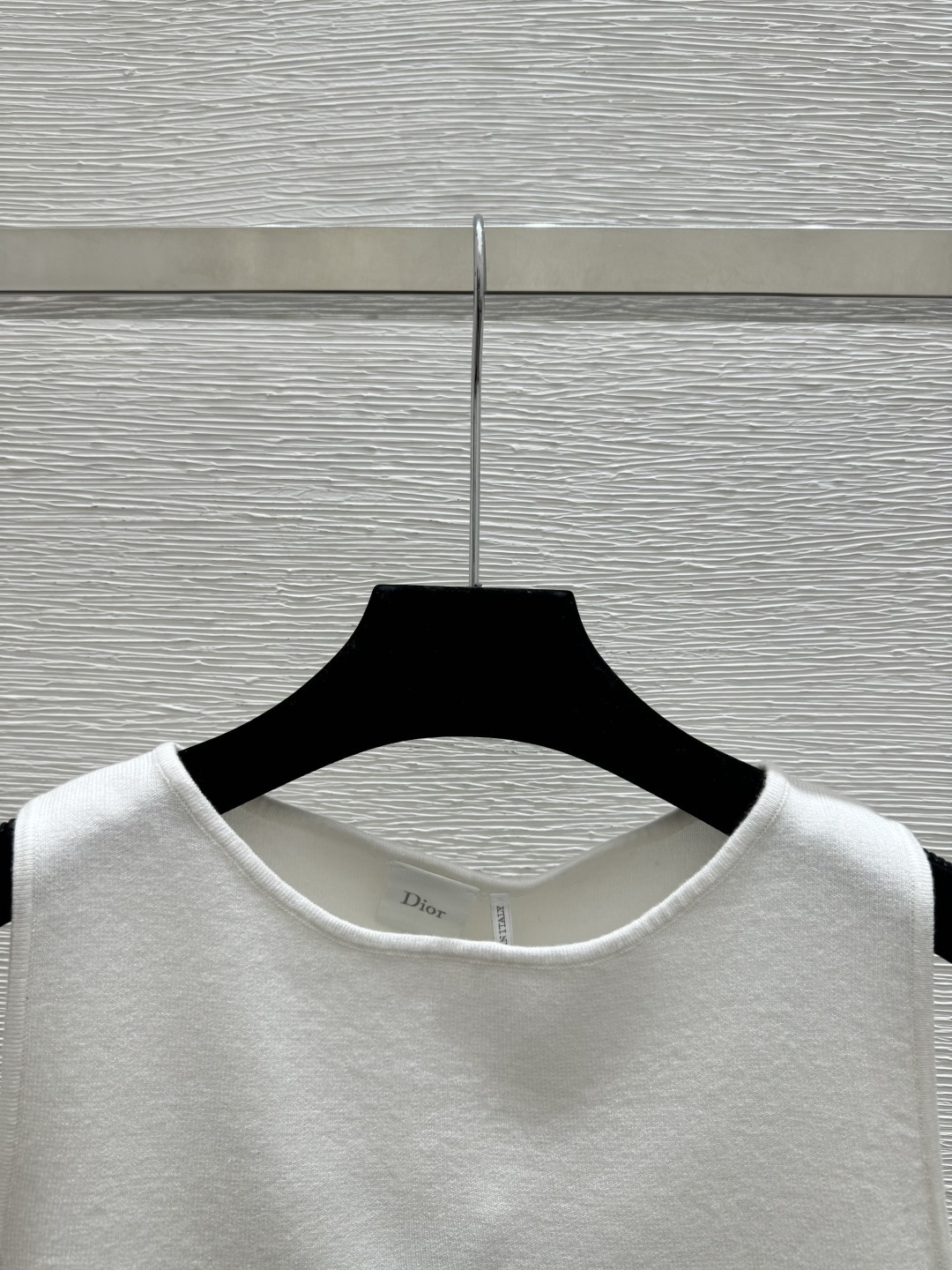 🆕M家🆕 春夏新款 撞色条纹圆领针织背心颜色：白色 粉色 黑色尺码：36.38.40