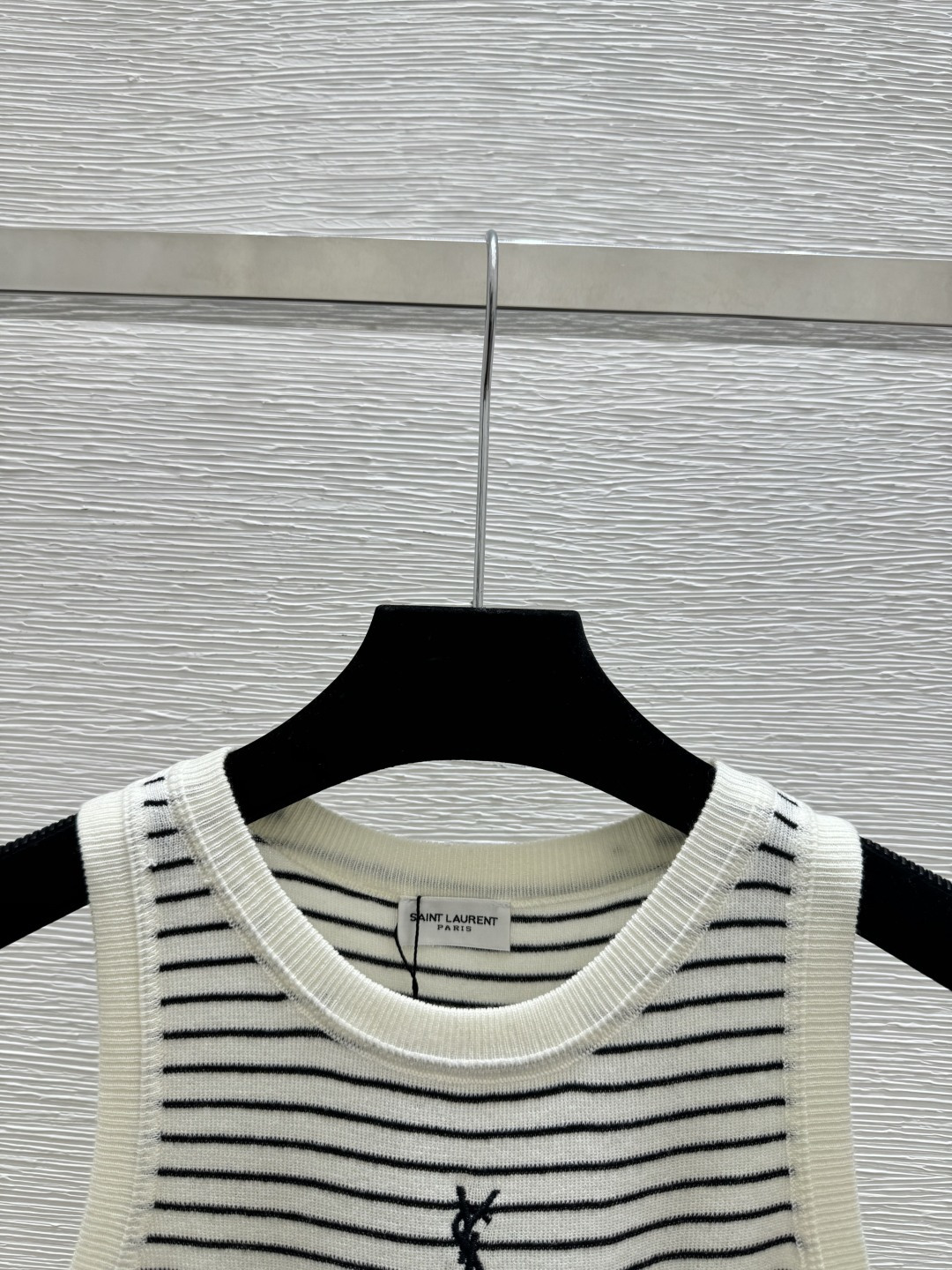 🆕Y家🆕 春夏新款 撞色条纹圆领针织背心颜色：白色 宝蓝 黑色尺码：36.38.40