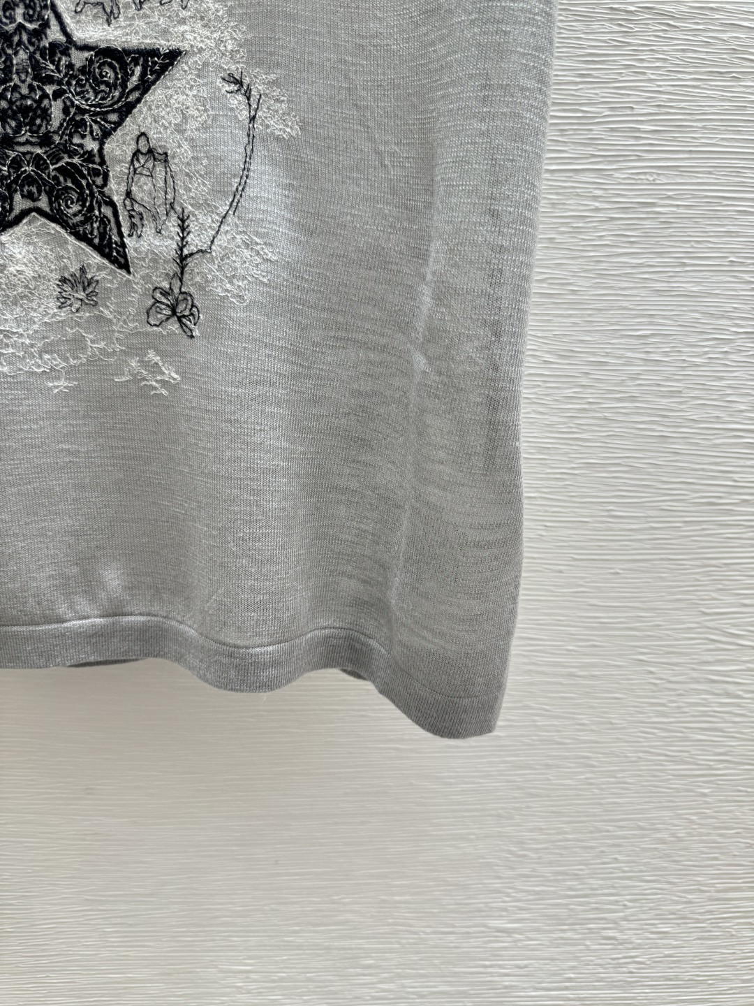 🆕D家🆕 春夏新款 撞色五角星圆领针织短袖颜色：灰色尺码：36.38.40