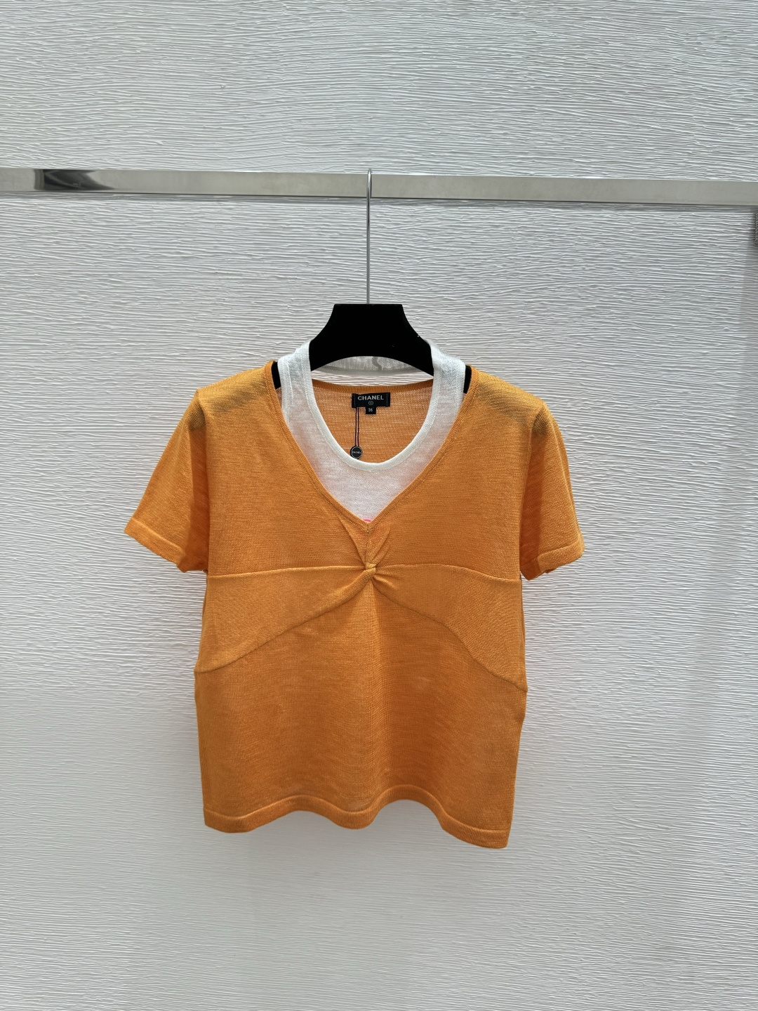 🆕CH家🆕 春夏新款 撞色挂脖假两件针织短袖颜色：蓝色 橘色尺码：36.38.40