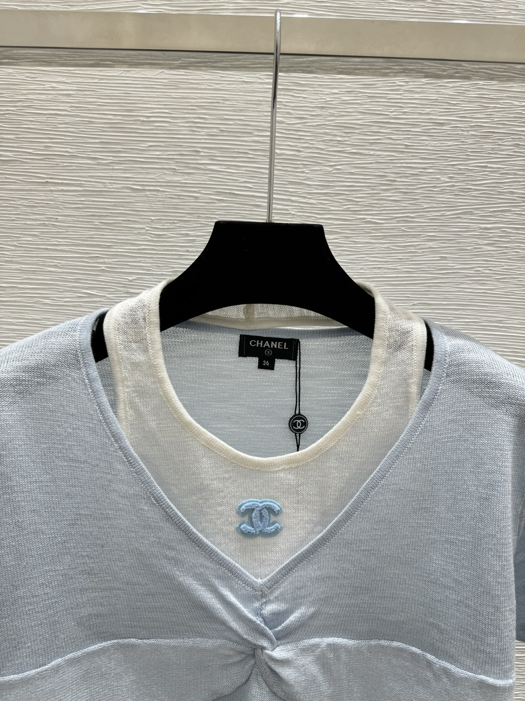 🆕CH家🆕 春夏新款 撞色挂脖假两件针织短袖颜色：蓝色 橘色尺码：36.38.40