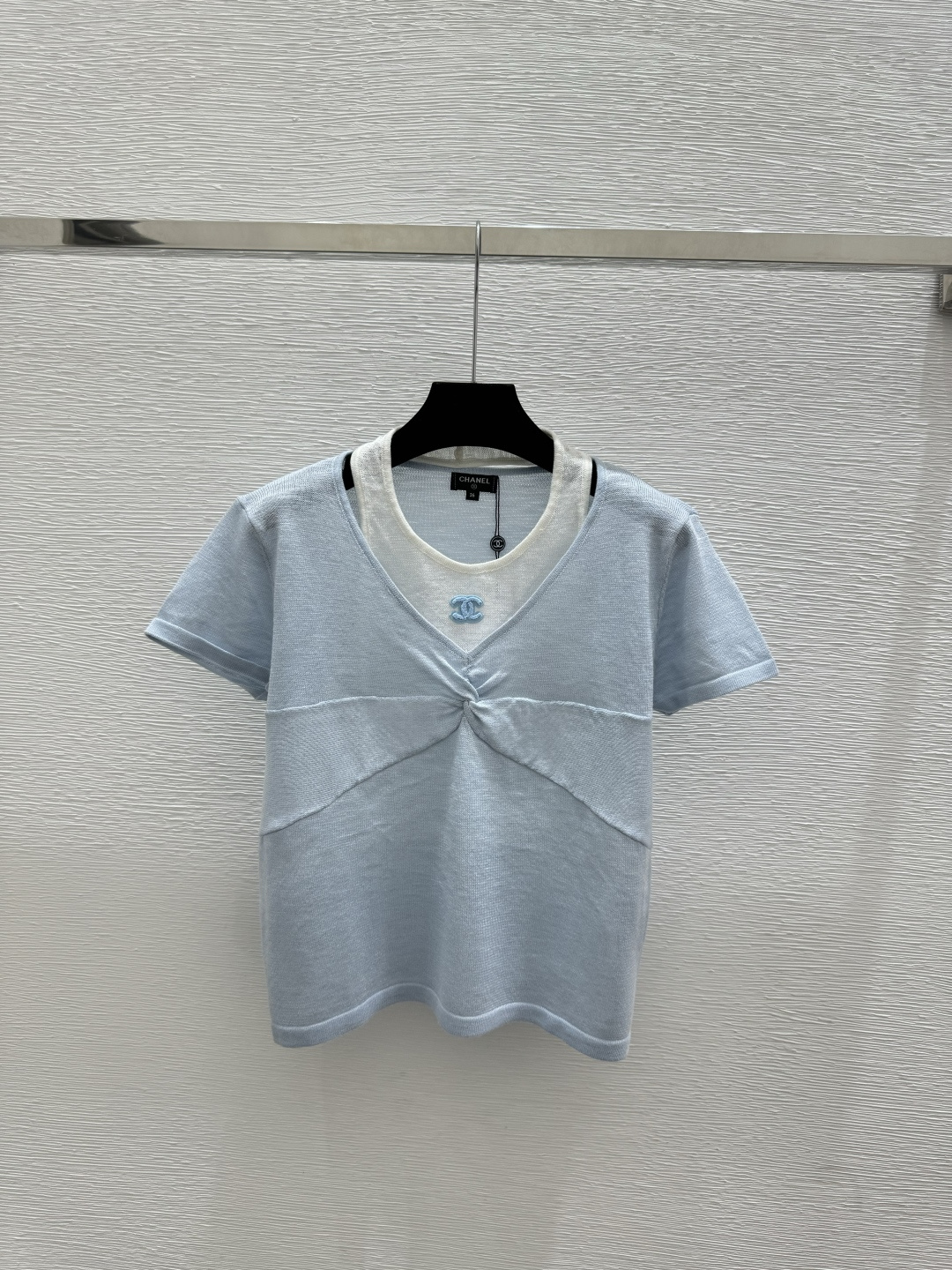 🆕CH家🆕 春夏新款 撞色挂脖假两件针织短袖颜色：蓝色 橘色尺码：36.38.40