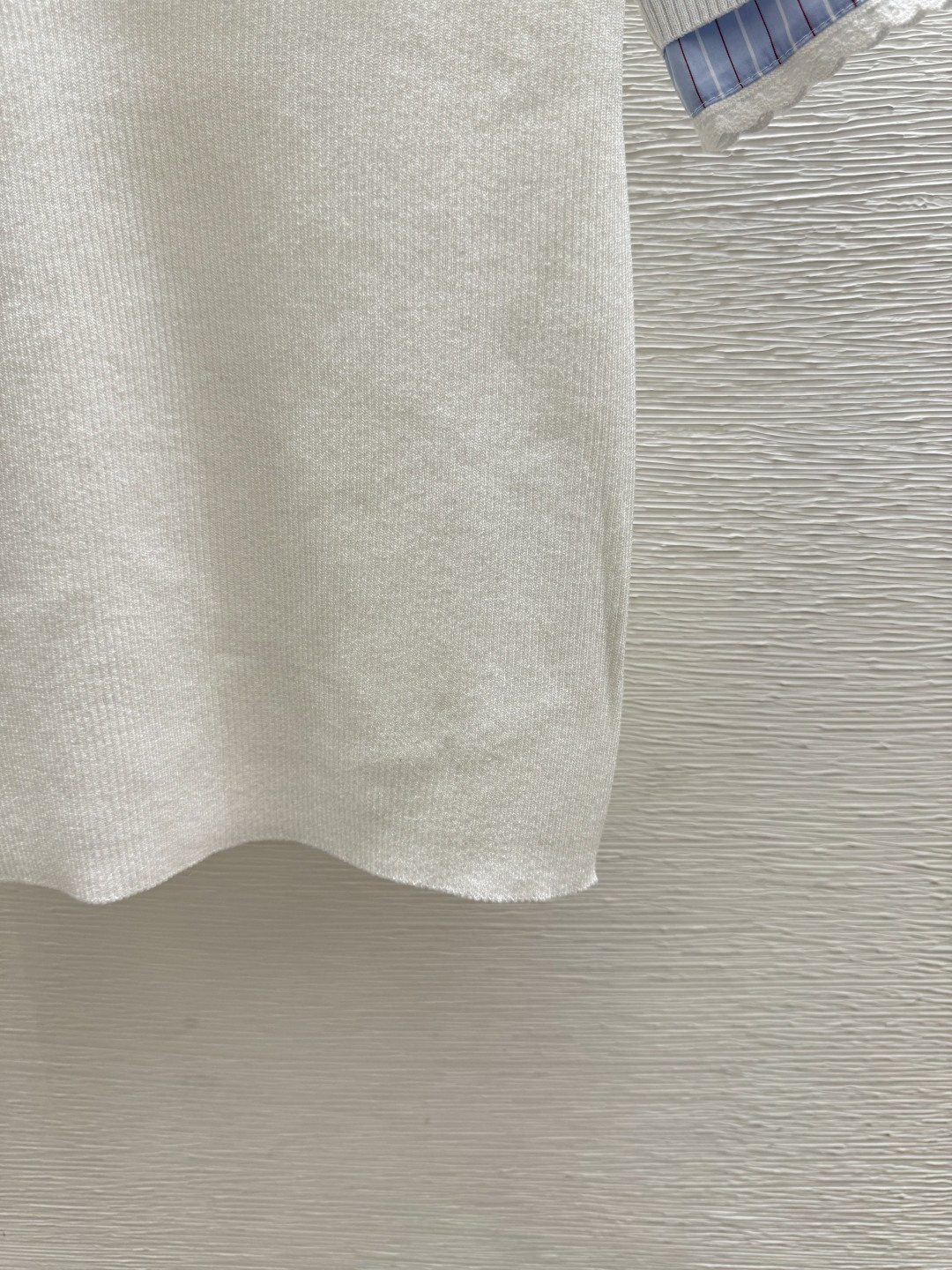 🆕M家🆕 春夏新款 撞色翻领假两件针织短袖颜色：白色 宝蓝尺码：36.38.40