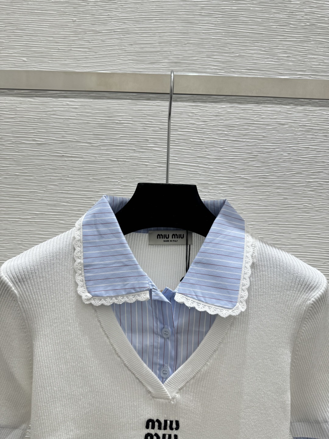 🆕M家🆕 春夏新款 撞色翻领假两件针织短袖颜色：白色 宝蓝尺码：36.38.40