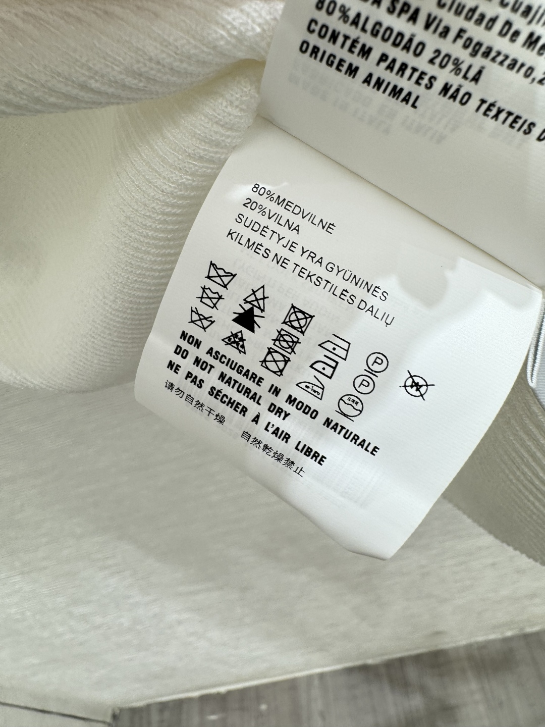 🆕M家🆕 春夏新款 撞色翻领假两件针织短袖颜色：白色 宝蓝尺码：36.38.40