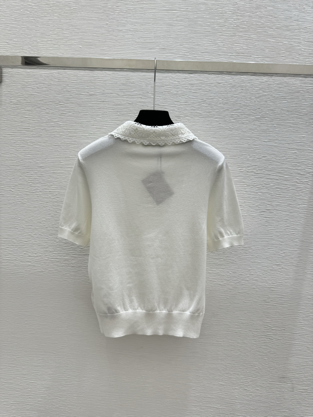 🆕M家🆕 春夏新款 撞色花边翻领简约针织短袖颜色：白色 灰色 宝蓝尺码：36.38.40