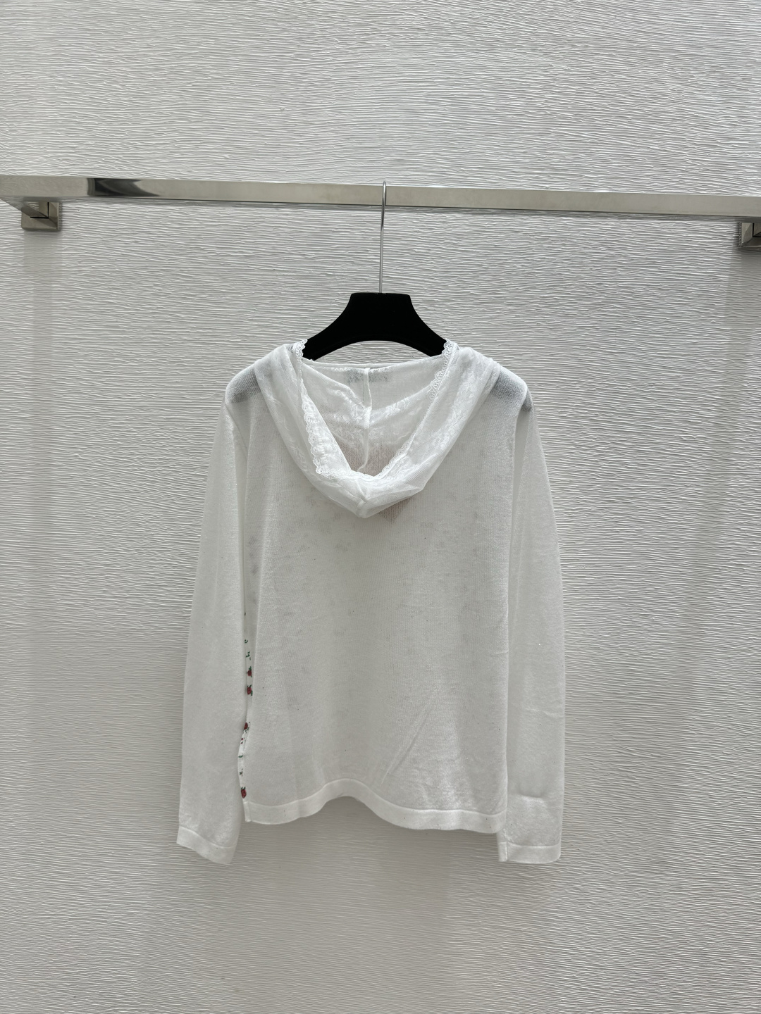 🆕M家🆕 春夏新款 撞色花卉连帽针织长袖开衫颜色：白色尺码：36.38.40