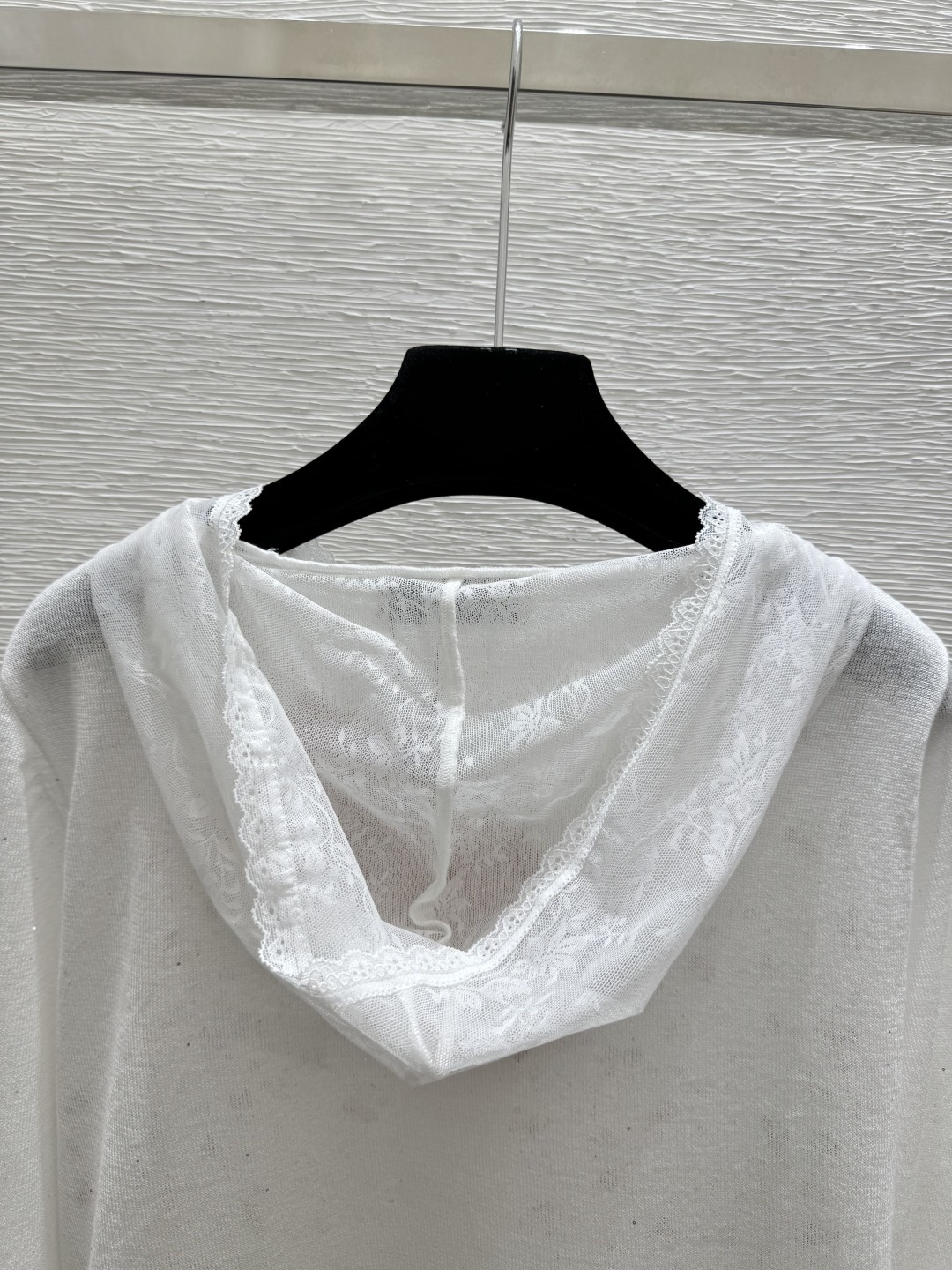 🆕M家🆕 春夏新款 撞色花卉连帽针织长袖开衫颜色：白色尺码：36.38.40