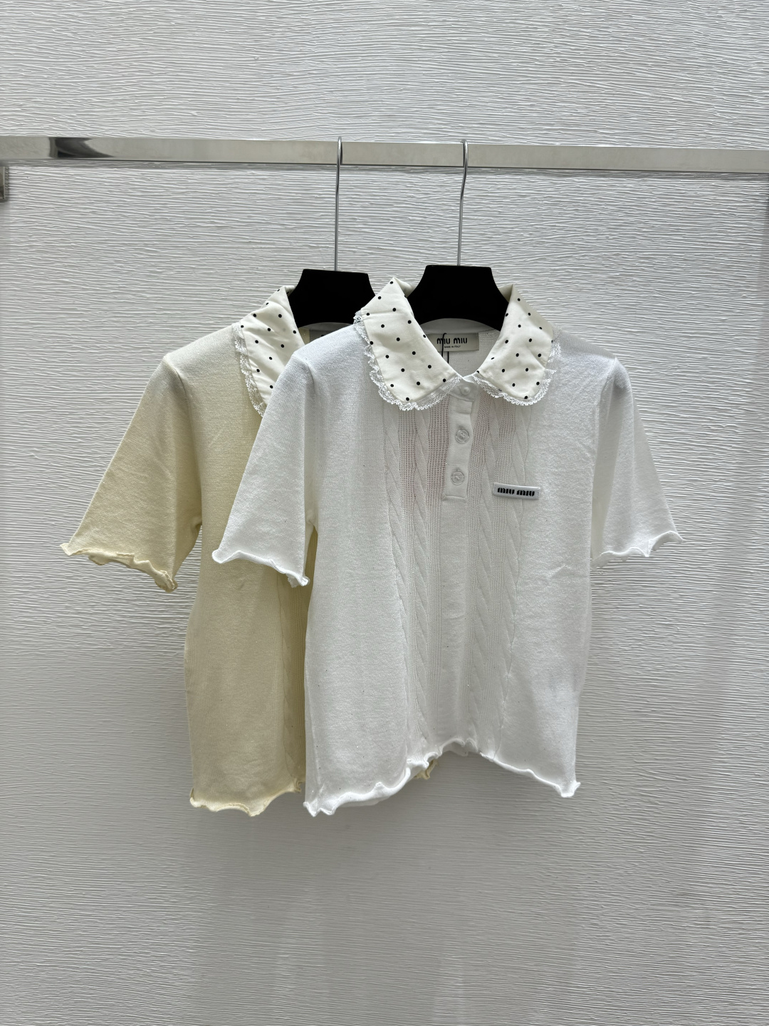 🆕M家🆕 春夏新款 撞色花边翻领简约针织短袖颜色：白色 黄色尺码：36.38.40