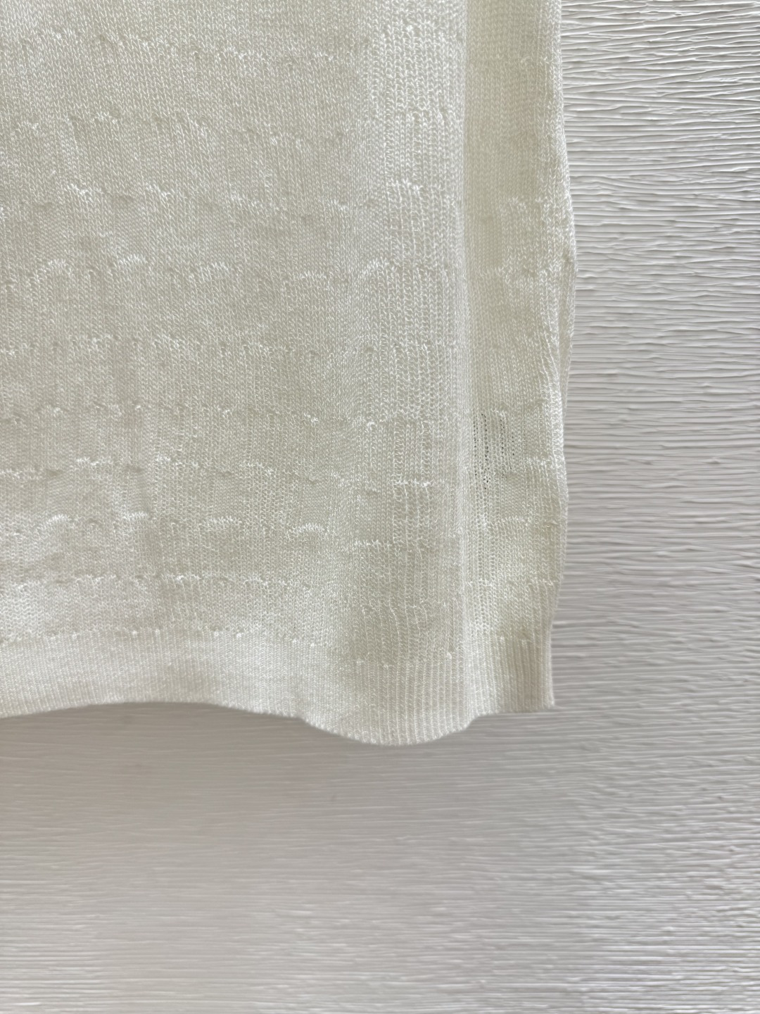 🆕CH家🆕 春夏新款 纯色翻领针织背心颜色：白色 灰色尺码：36.38.40