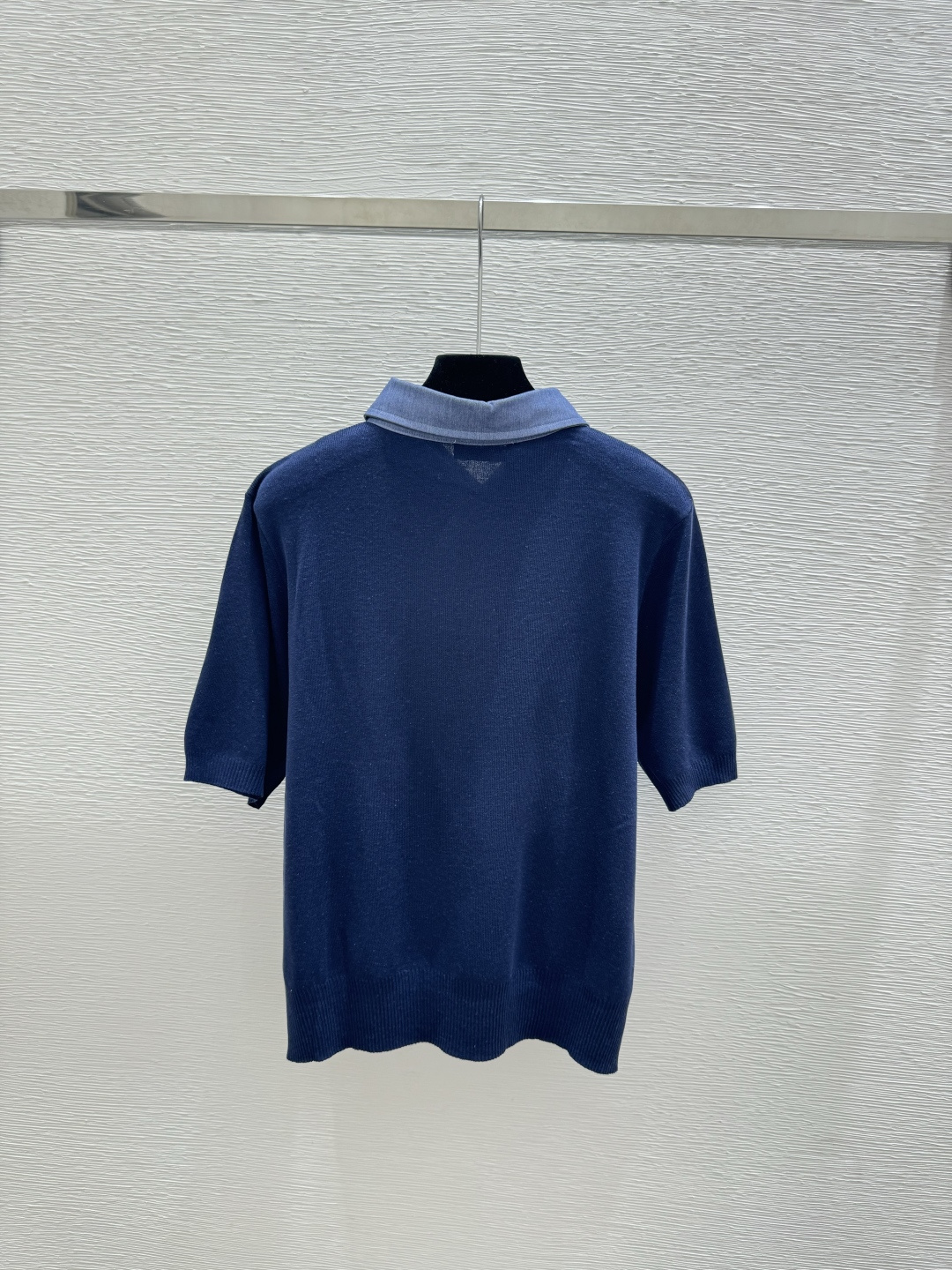 🆕M家🆕 春夏新款 撞色翻领简约针织短袖颜色：灰色 宝蓝尺码：36.38.40