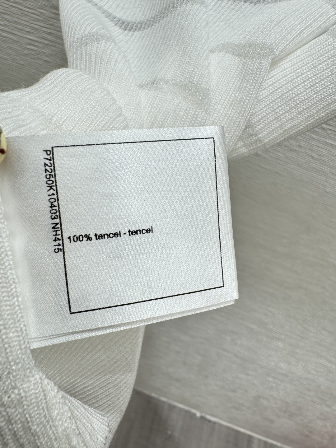 🆕CH家🆕 春夏新款 纯色简约圆领针织短袖颜色：白色 粉色 蓝色尺码：36.38.40