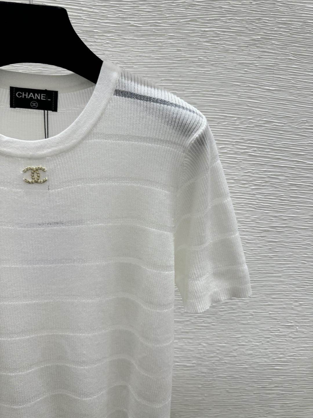 🆕CH家🆕 春夏新款 纯色简约圆领针织短袖颜色：白色 粉色 蓝色尺码：36.38.40