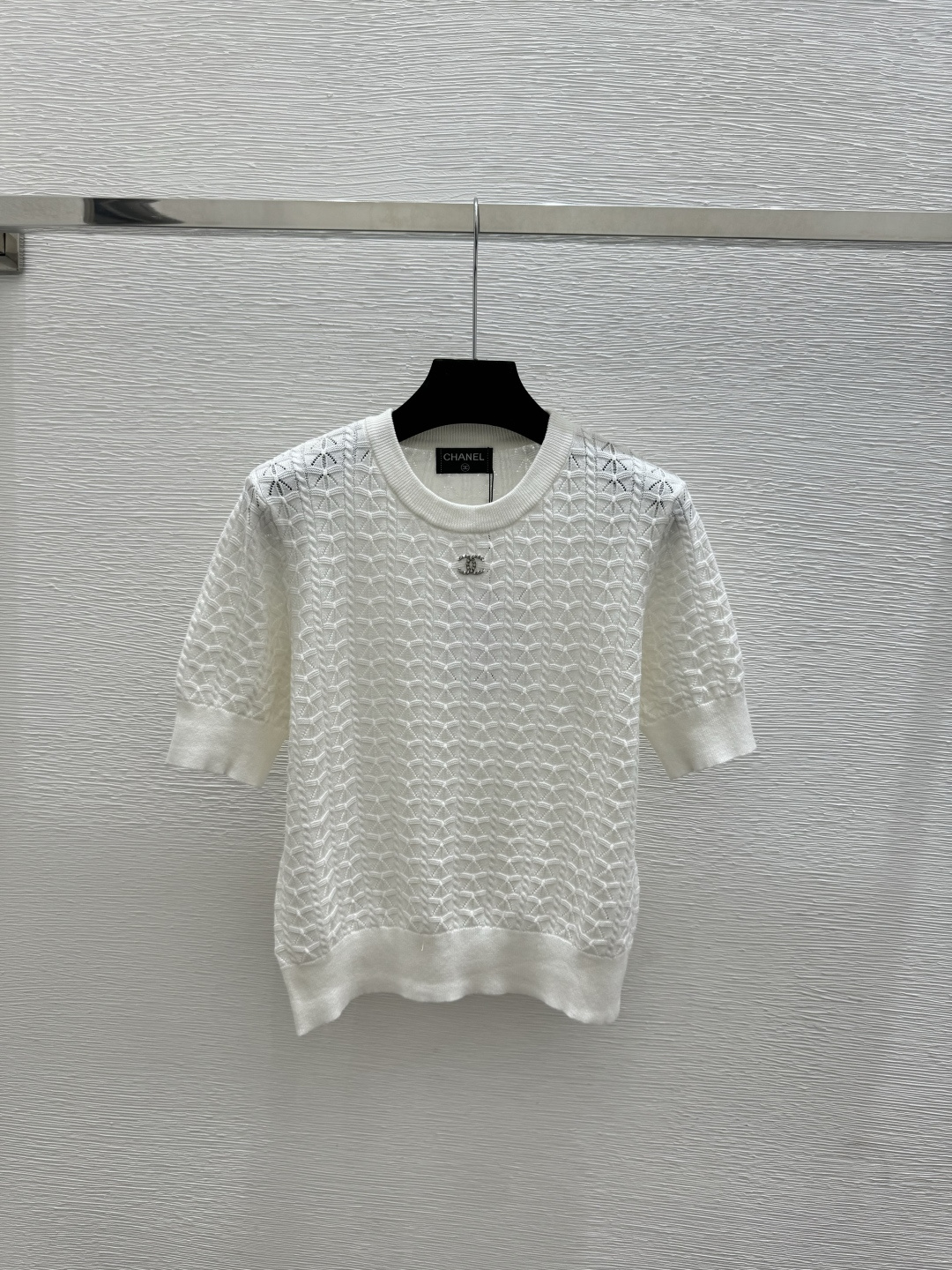 🆕CH家🆕 春夏新款 纯色镂空简约圆领针织短袖颜色：白色 蓝色 宝蓝尺码：36.38.40