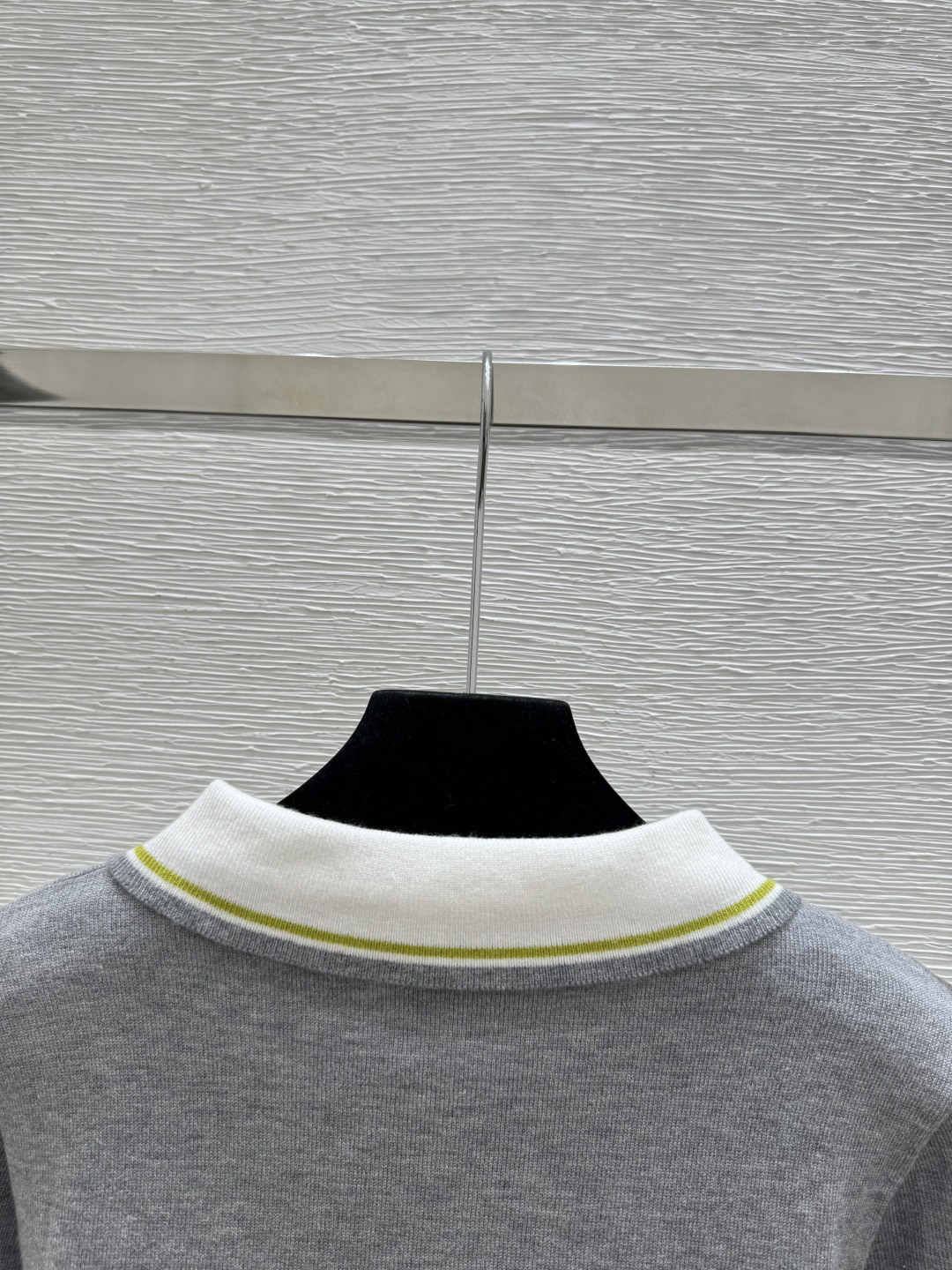 🆕CASA家🆕 春夏新款 撞色条纹翻领针织套装颜色：灰色尺码：36.38.40