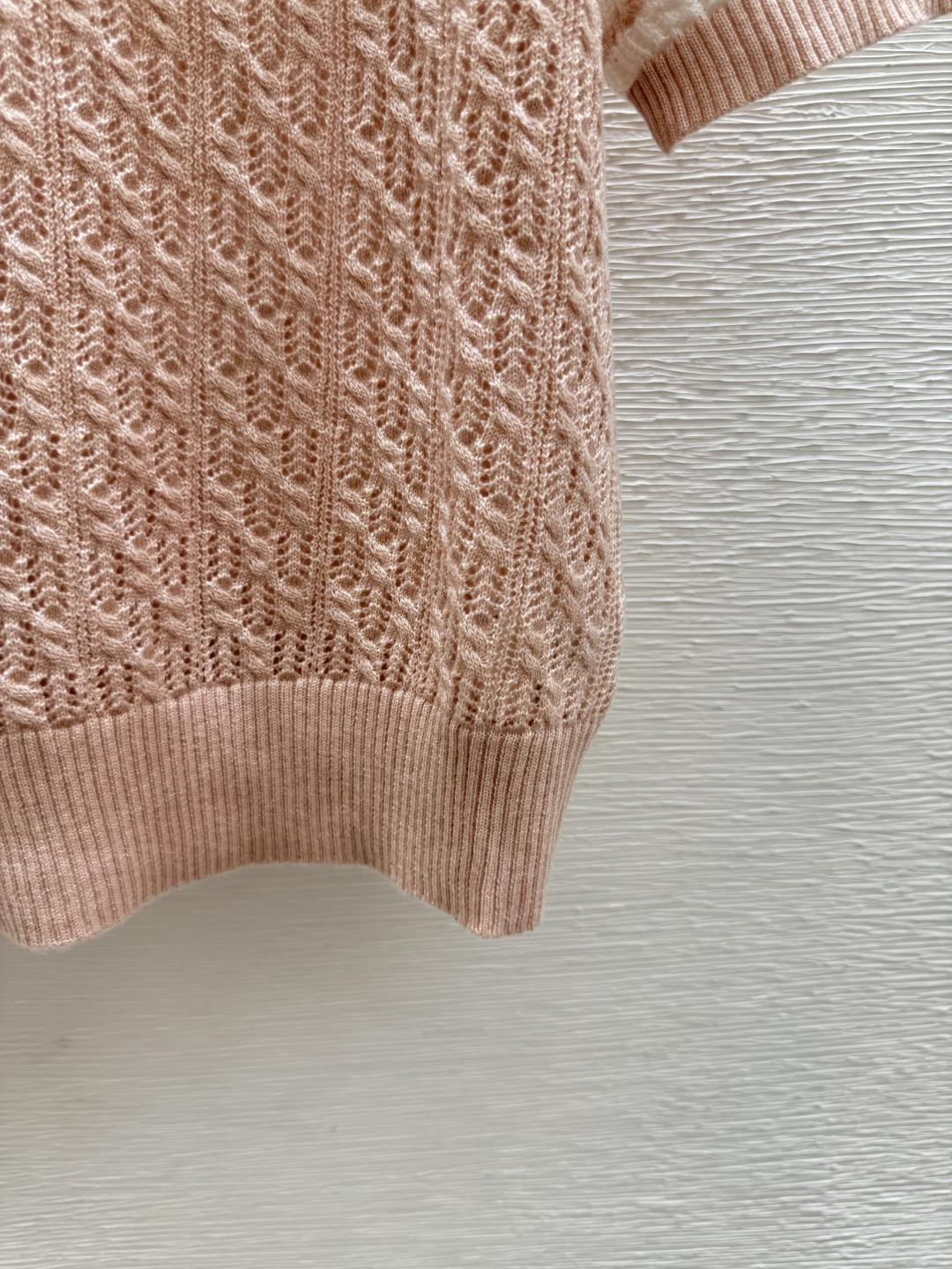 🆕TB家🆕 春夏新款 纯色简约圆领针织短袖颜色：粉色 灰色尺码：36.38.40