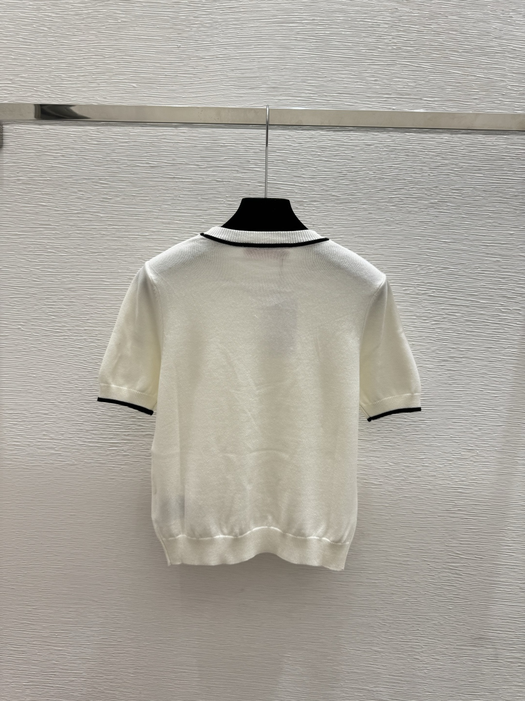 Unknown VA家 春夏新款 撞色简约圆领针织短袖