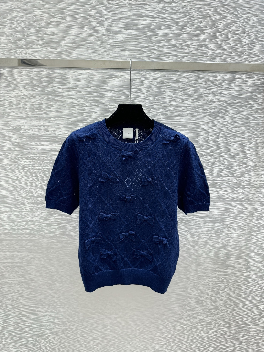Chanel D家 春夏新款 纯色蝴蝶结菱格镂空圆领针织短袖