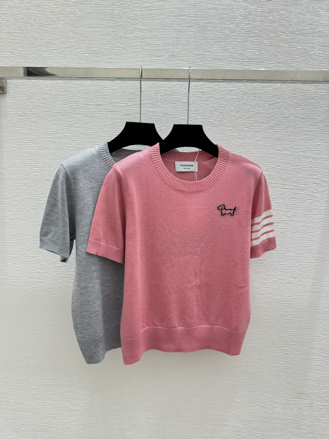 Thom Browne TB家 春夏新款 撞色背后小狗圆领针织短袖