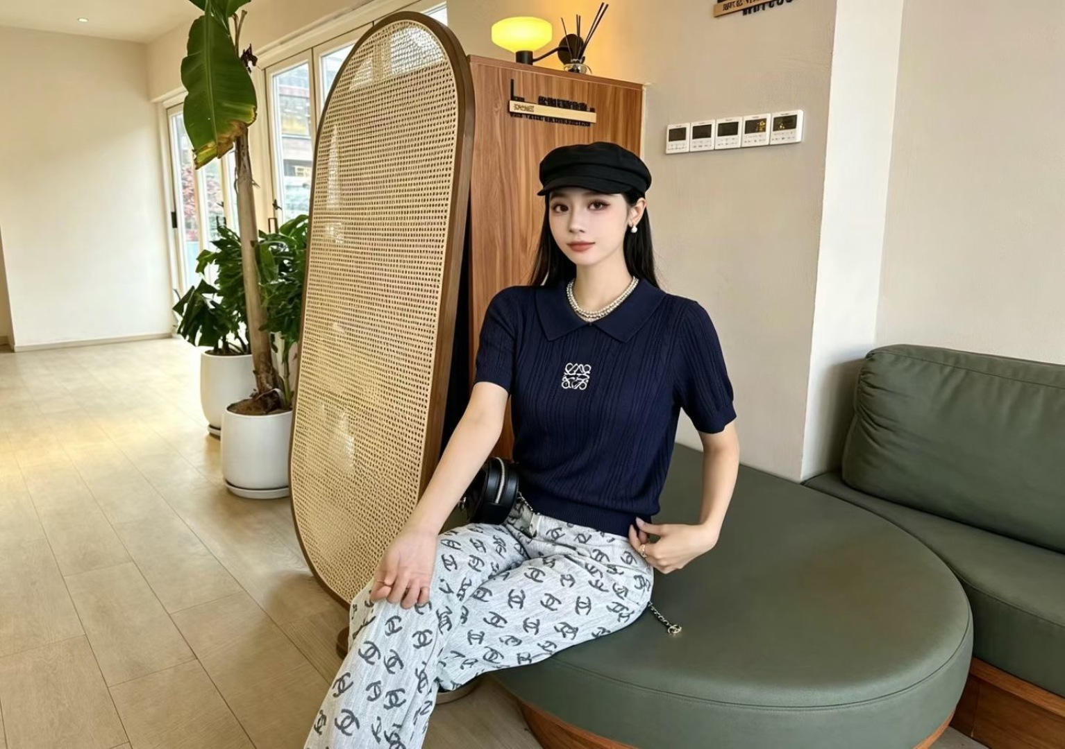 🆕LO家🆕  春夏新款 纯色简约翻领针织短袖颜色：白色 灰色 宝蓝尺码：36.38.40