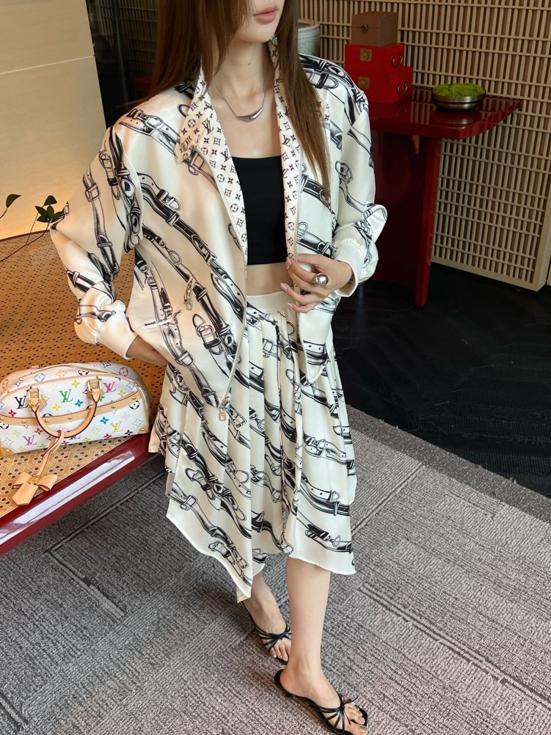 🆕L家🆕  春夏新款 撞色简约半裙颜色：杏色尺码：36.38.40