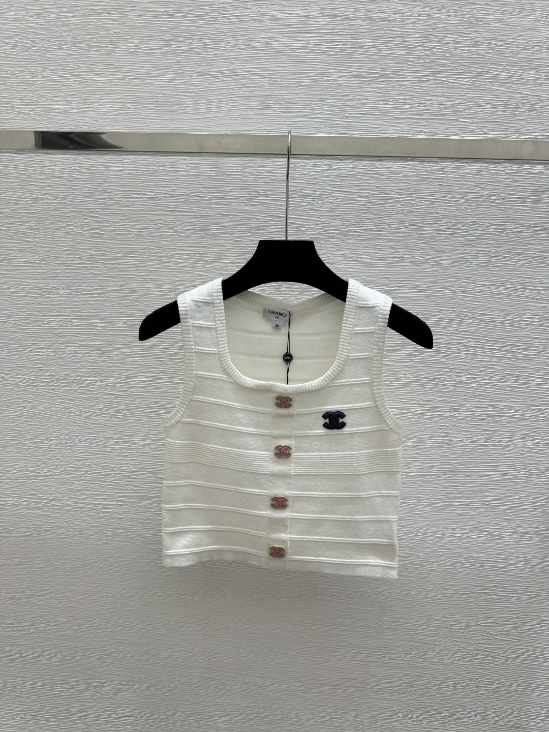 🆕CH家🆕  春夏新款 纯色简约圆领针织背心颜色：白色 黑色尺码：36.38.40