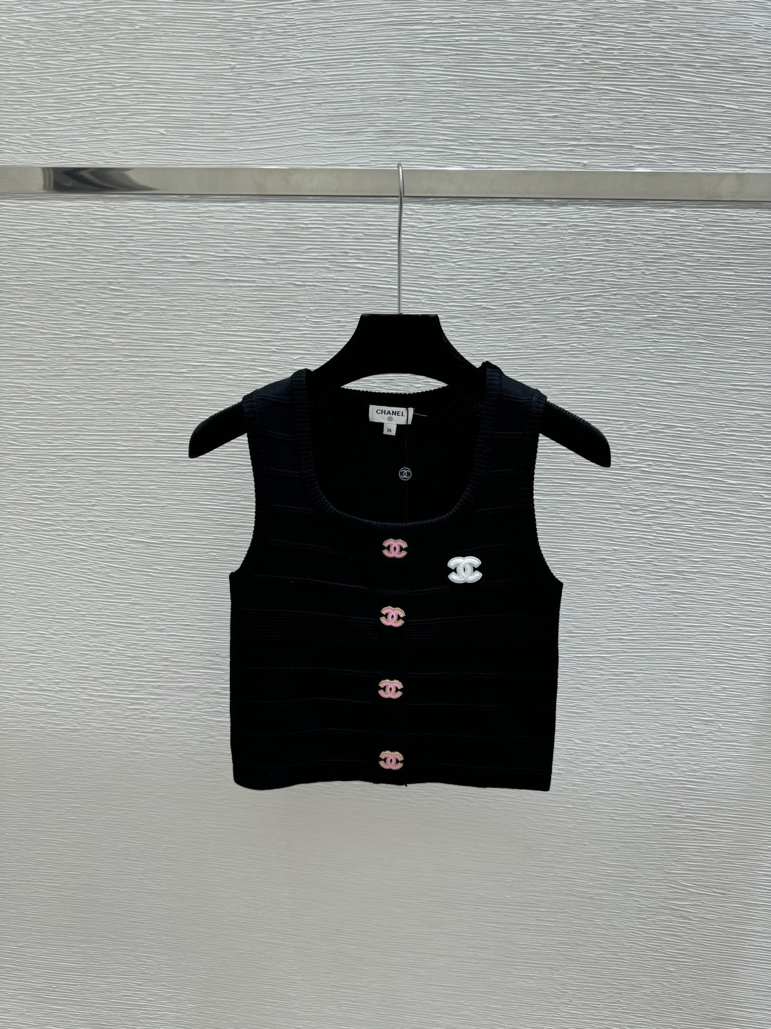 🆕CH家🆕  春夏新款 纯色简约圆领针织背心颜色：白色 黑色尺码：36.38.40