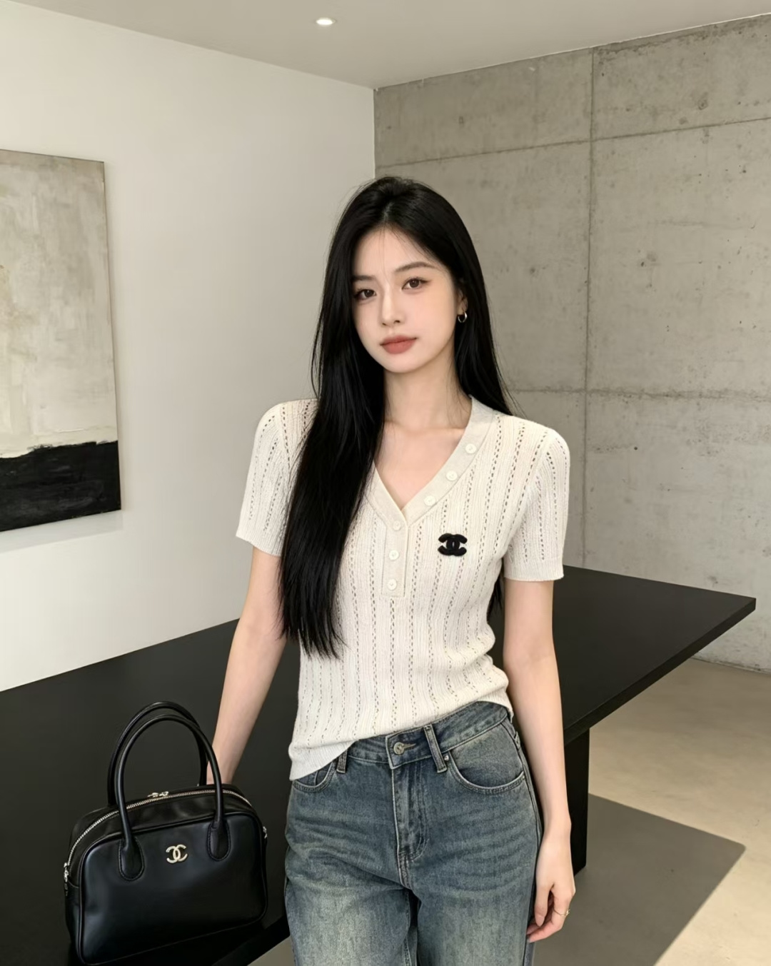 🆕CH家🆕  春夏新款 纯色简约V领针织短袖颜色：杏色 灰色尺码：36.38.40