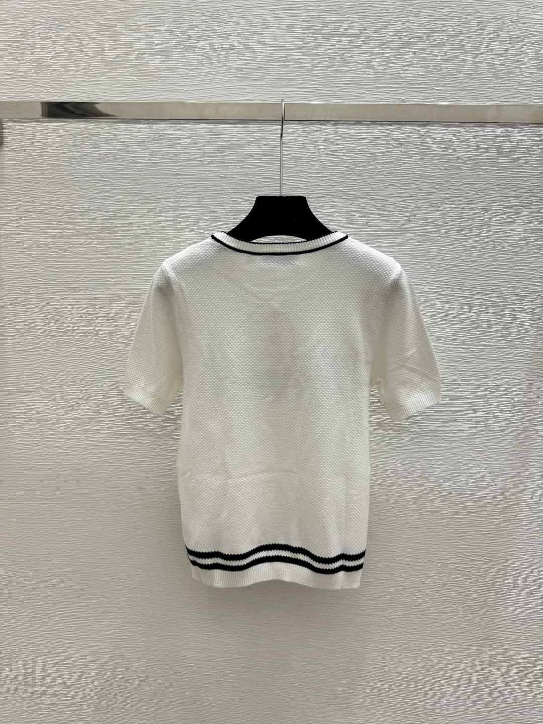 🆕D家🆕  春夏新款 撞色字母简约圆领针织短袖颜色：白色 黑色尺码：36.38.40