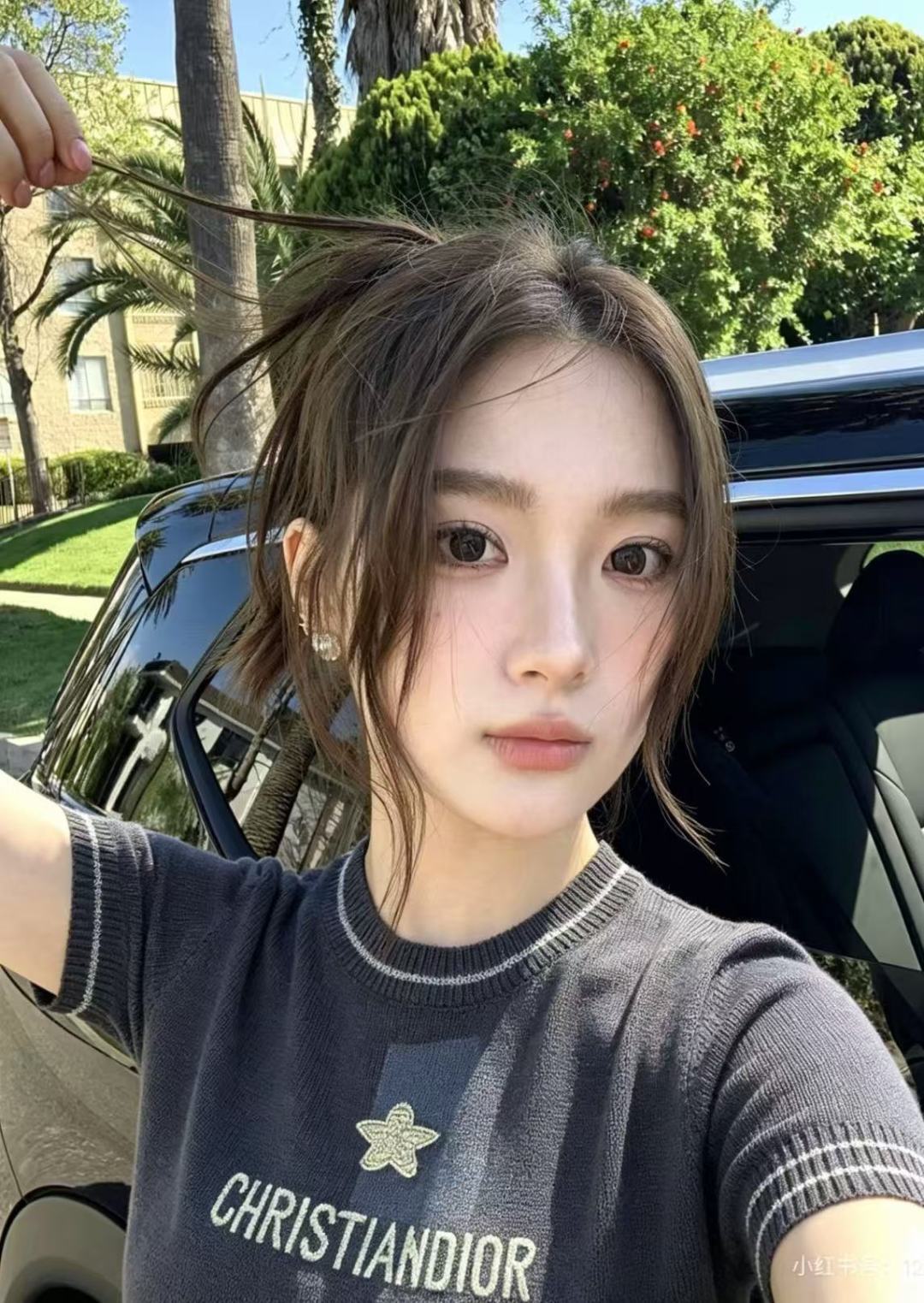 🆕D家🆕  春夏新款 撞色五角星字母圆领针织短袖颜色：杏色 蓝色 灰色尺码：36.38.40