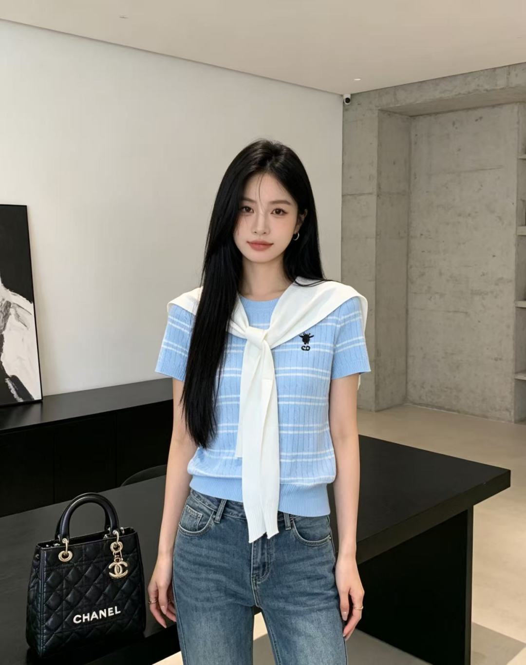 🆕D家🆕  春夏新款 撞色条纹披肩圆领针织短袖颜色：白色 蓝色尺码：36.38.40