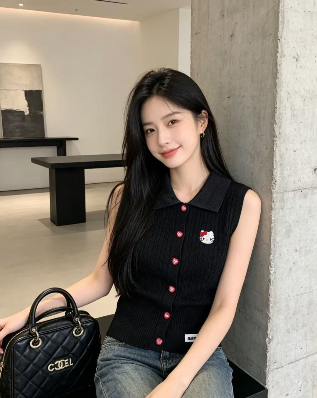🆕M家🆕  春夏新款 纯色简约翻领针织背心开衫颜色：黑色 白色尺码：36.38.40