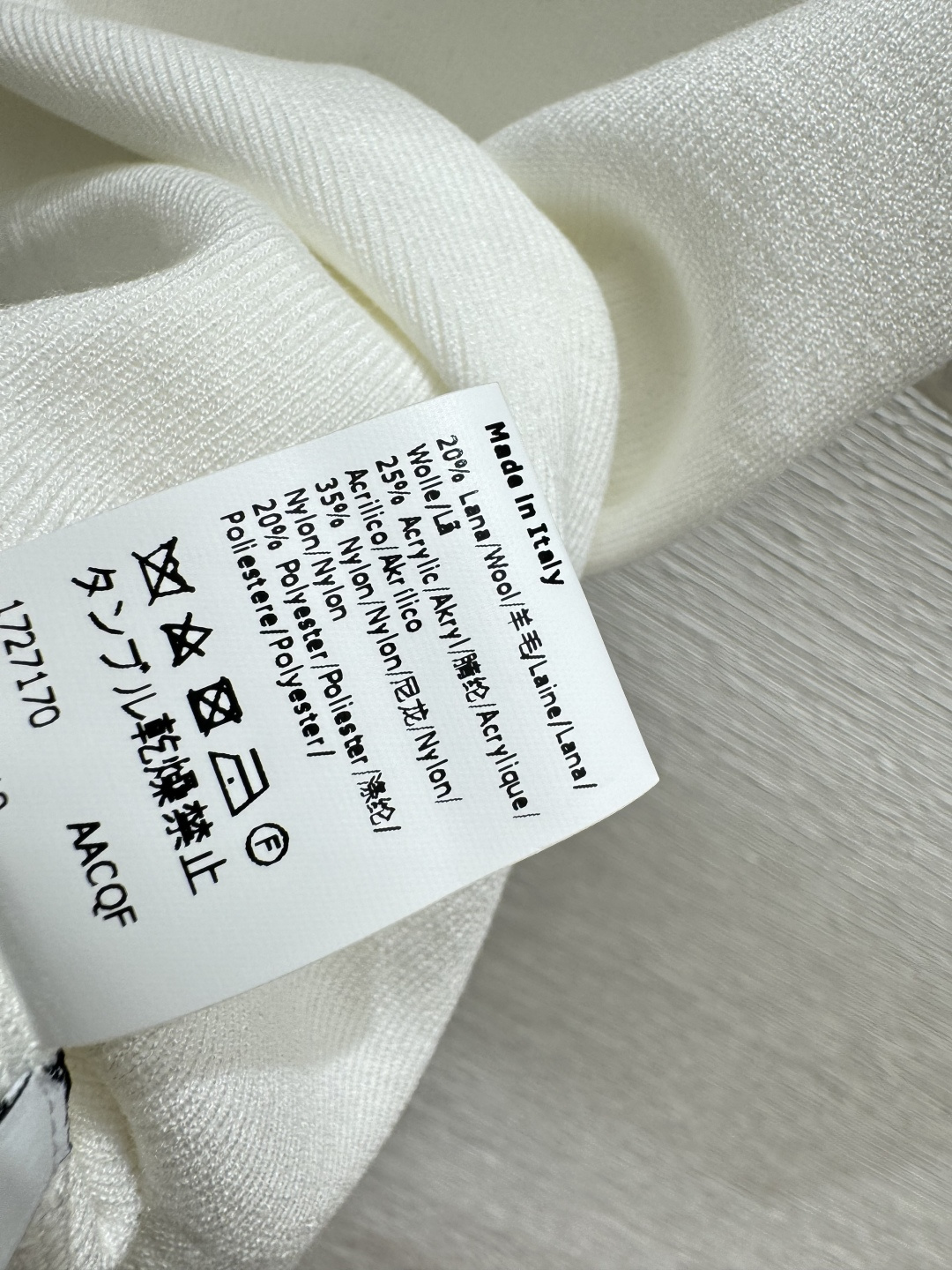 🆕LO家🆕  春夏新款 纯色花边圆领针织背心颜色：白色 黑色尺码：36.38.40
