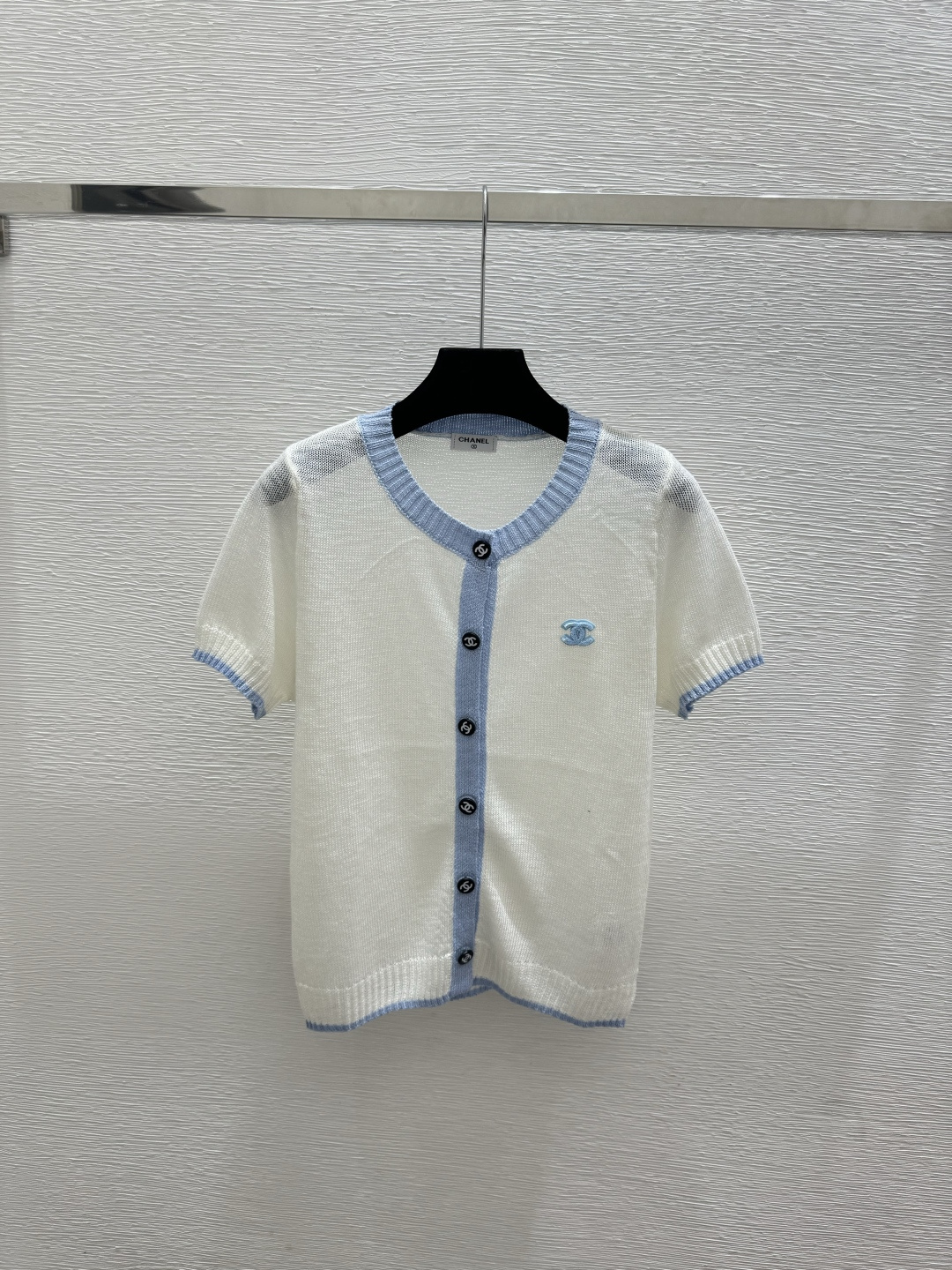 🆕CH家🆕  春夏新款 撞色简约圆领针织短袖开衫颜色：粉色 蓝色 黄色尺码：36.38.40