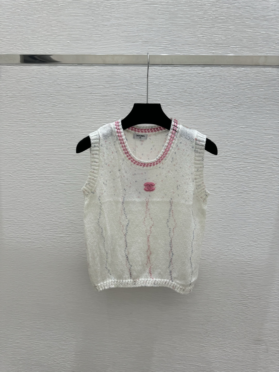 🆕CH家🆕  春夏新款 撞色简约圆领针织背心颜色：白色尺码：36.38.40
