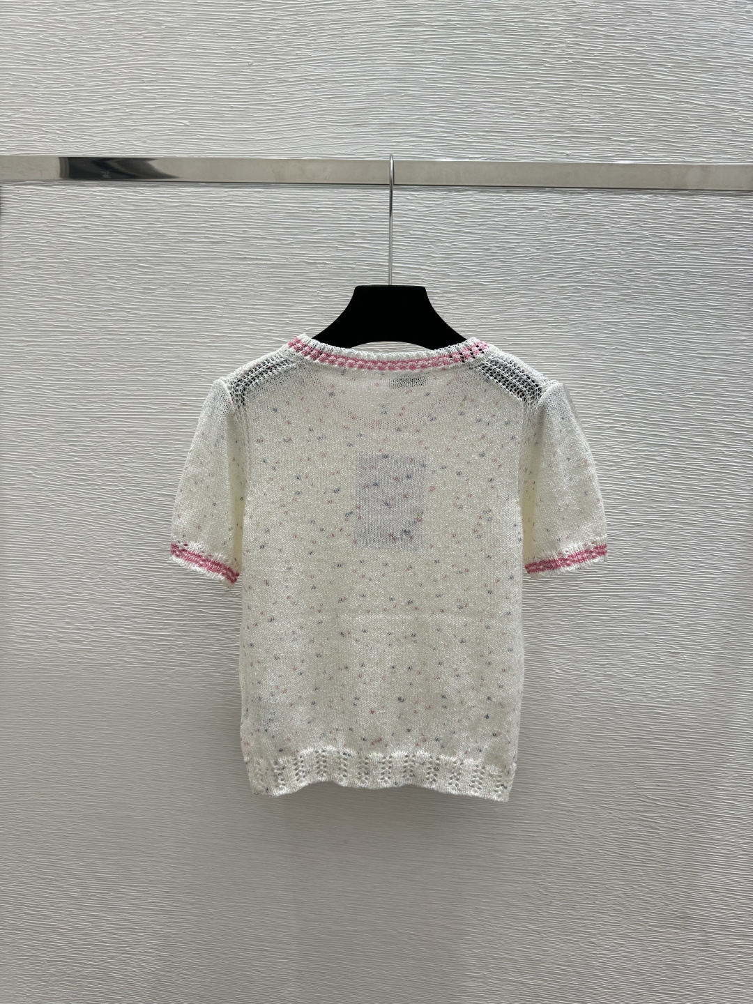 🆕CH家🆕  春夏新款 撞色简约圆领针织短袖颜色：白色尺码：36.38.40