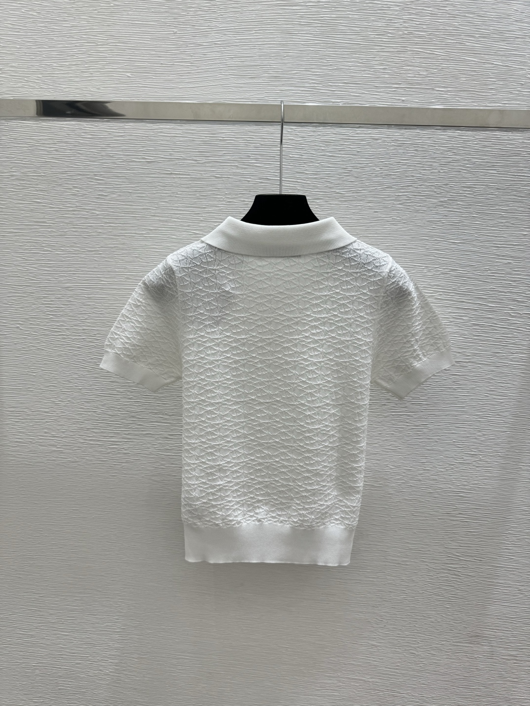 🆕D家🆕  春夏新款 纯色简约翻领针织短袖颜色：白色 宝蓝尺码：36.38.40